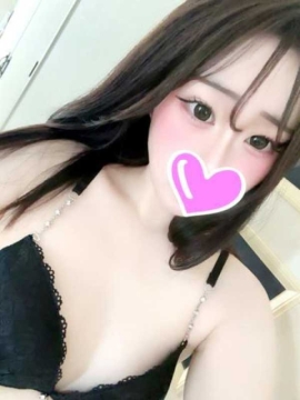 ルミナ【ピュア過ぎ18歳美少女】