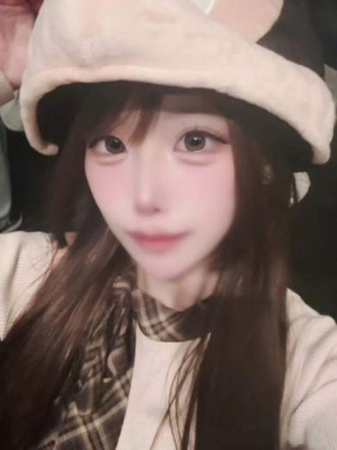 福井CLUB CHELSEA（クラブ チェルシー） ツキ【18歳エロカワ好奇心旺盛】