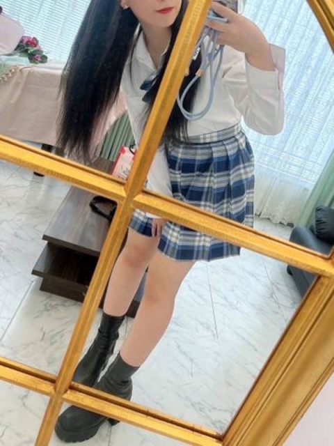 イズミ【Fカップ乳の清楚系】3