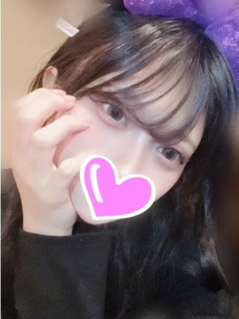 ユイ【やりすぎ♡黒髪スレンダー】